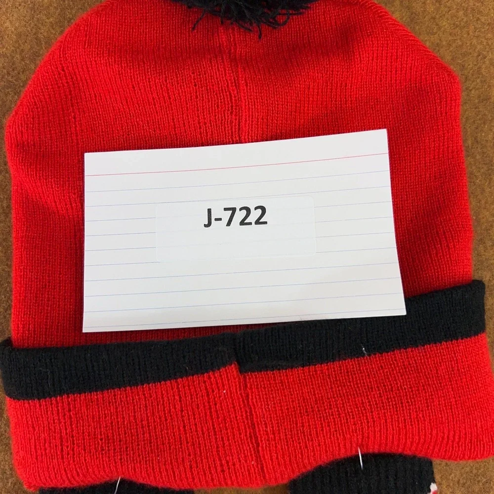 Nintendo Super Mario Boys One Size Red 3 Piece Beanie & Glove Set NWT